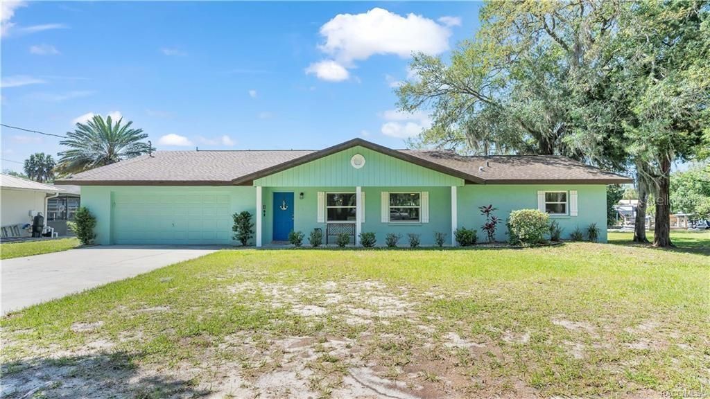 Image 1 of property listing at 11308 W AMERINDIAN COURT, Crystal River, FL 34429