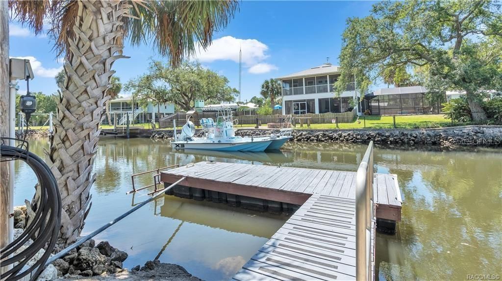 Image 51 of property listing at 11308 W AMERINDIAN COURT, Crystal River, FL 34429