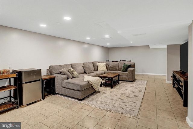 6039 EDWARD DRIVE, Mechanicsburg, PA 17050
