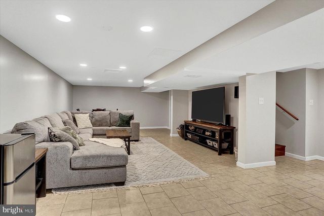 6039 EDWARD DRIVE, Mechanicsburg, PA 17050