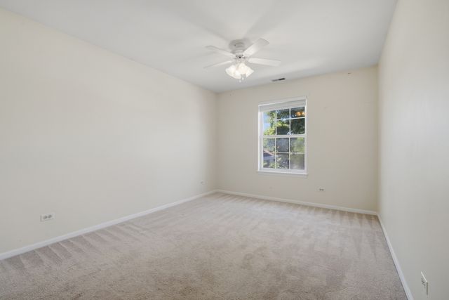 1911 N Silver Lake Road, Arlington Heights, IL 60004