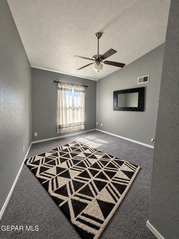 10200 Montreal Circle, Socorro, TX 79927