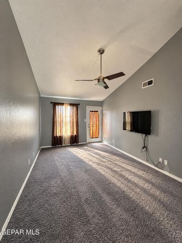 10200 Montreal Circle, Socorro, TX 79927