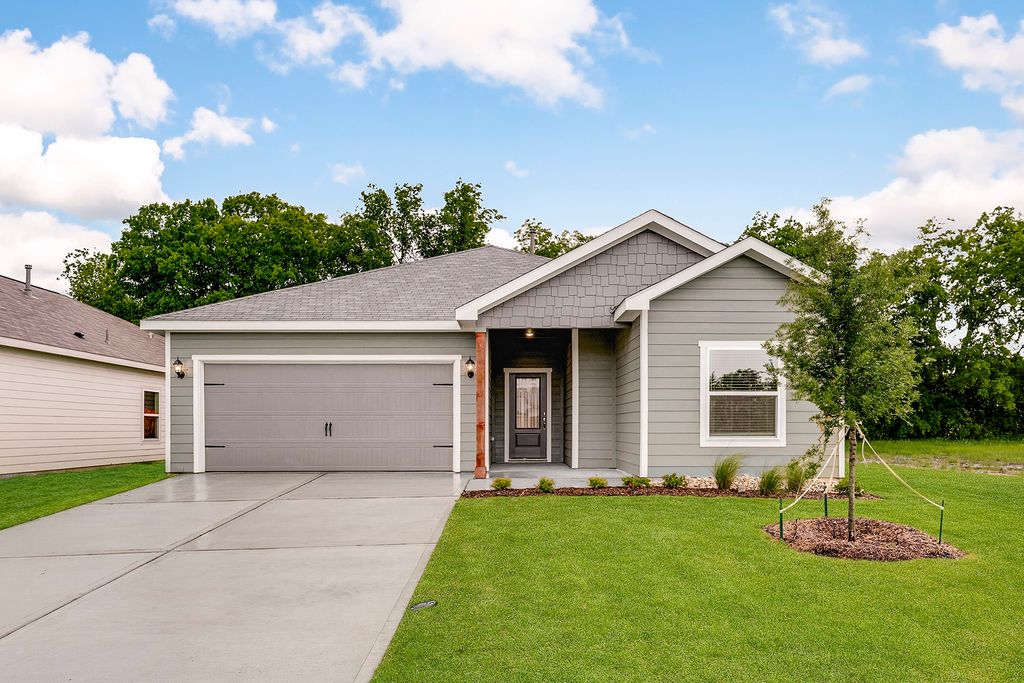207 Southgate Drive, Terrell, TX 75160