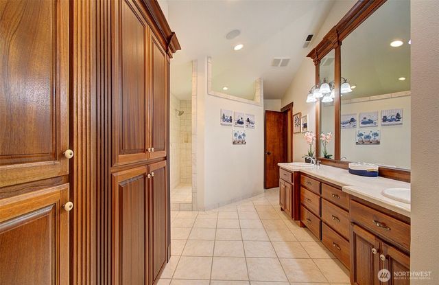9304 NE 25th Court, Vancouver, WA 98665