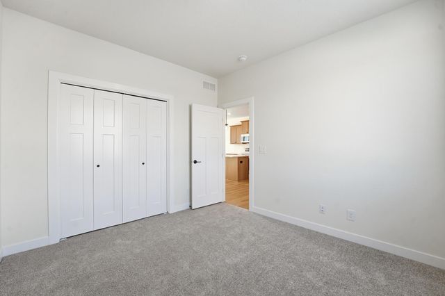 706 Plainside Avenue, Norwalk, IA 50211