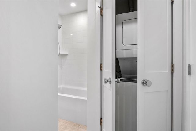 34 Constitution Way D, Marblehead, MA 01945