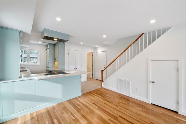 34 Constitution Way D, Marblehead, MA 01945
