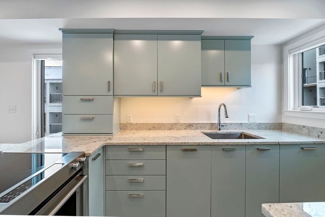 34 Constitution Way D, Marblehead, MA 01945