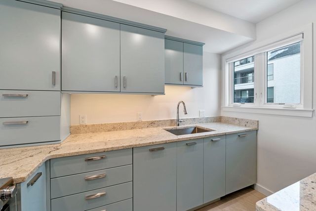 34 Constitution Way D, Marblehead, MA 01945