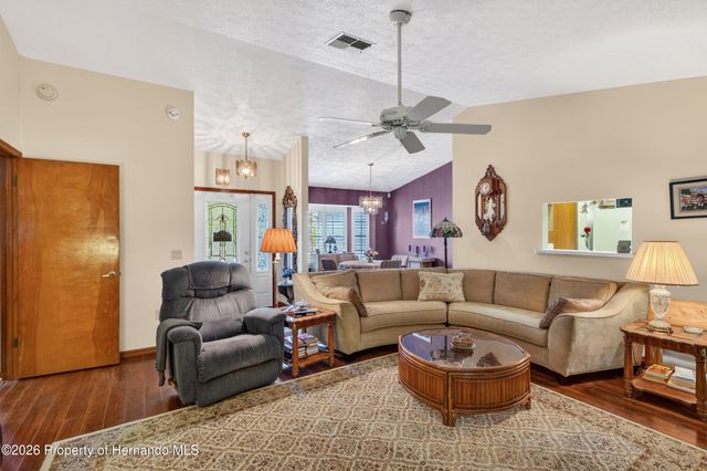 6336 Alderwood Street, Spring Hill, FL 34606