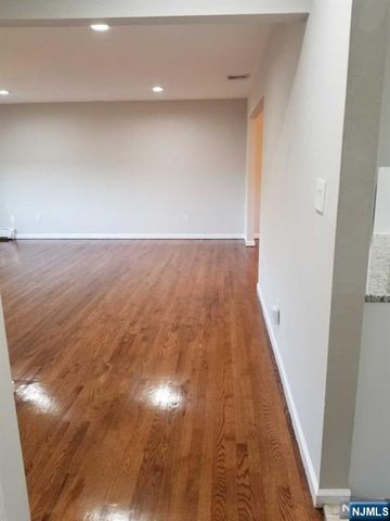 125 E Central Boulevard 1ST FLOOR, Palisades Park, NJ 07650