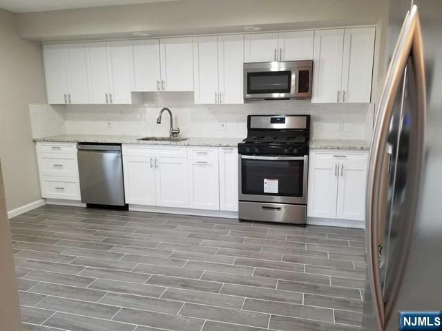 125 E Central Boulevard 1ST FLOOR, Palisades Park, NJ 07650