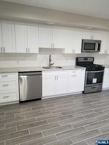 125 E Central Boulevard 1ST FLOOR, Palisades Park, NJ 07650