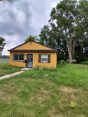 14572 Plainview Avenue, Detroit, MI 48223