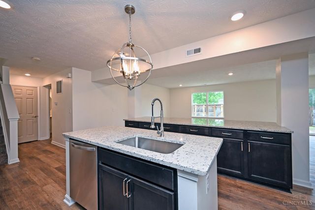 119 Settlers Trail, Union, OH 45322