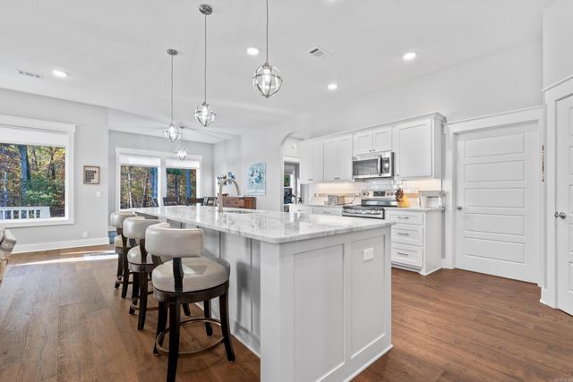 7 Adoracion Place, Hot Springs Village, AR 71909