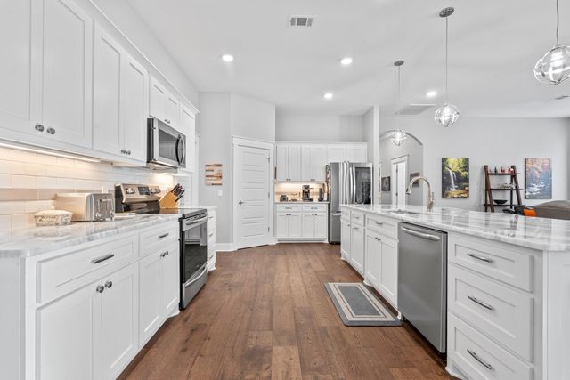 7 Adoracion Place, Hot Springs Village, AR 71909