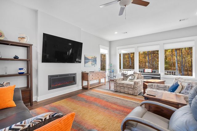 7 Adoracion Place, Hot Springs Village, AR 71909