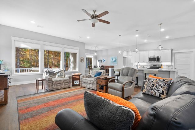 7 Adoracion Place, Hot Springs Village, AR 71909