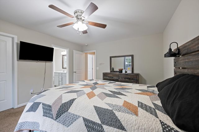 406 Hobbs Dr, White House, TN 37188