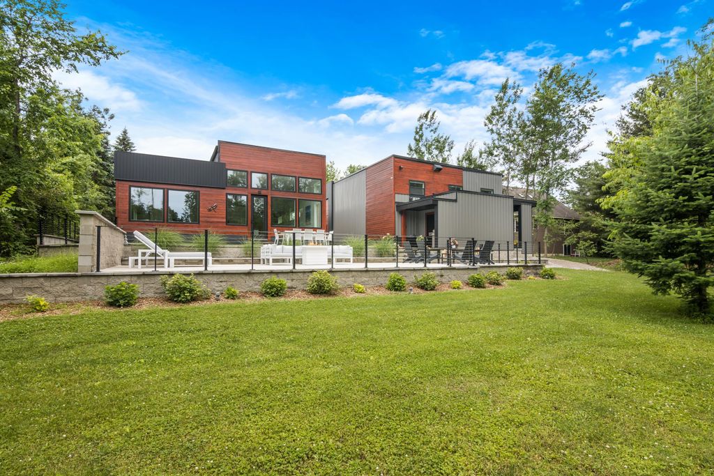 15504 Clearwater Point Road, Williamsburg, MI 49690