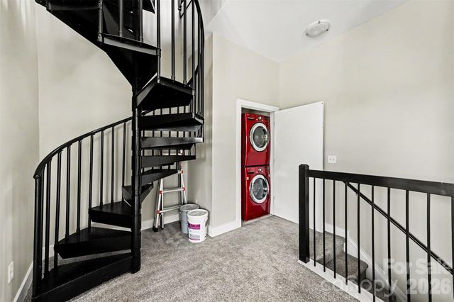 633 MCNINCH Street, Charlotte, NC 28208