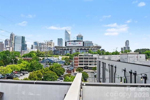 633 MCNINCH Street, Charlotte, NC 28208