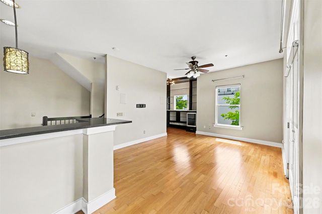 633 MCNINCH Street, Charlotte, NC 28208