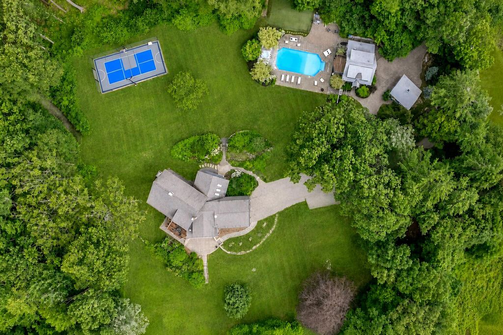 440 Mitchell Road, Cape Elizabeth, ME 04107 — photo 2