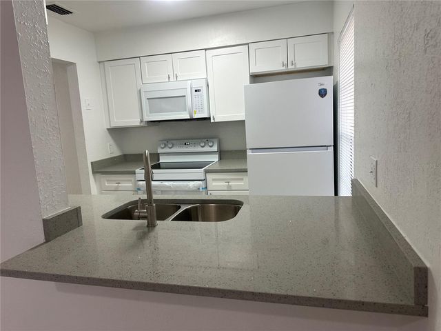 8426 CAMDEN STREET A, Tampa, FL 33614