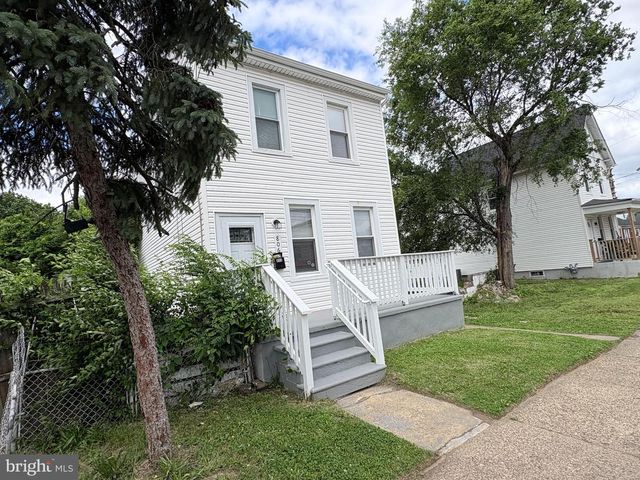 806 HIGH ST, Burlington, NJ 08016