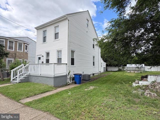 806 HIGH ST, Burlington, NJ 08016