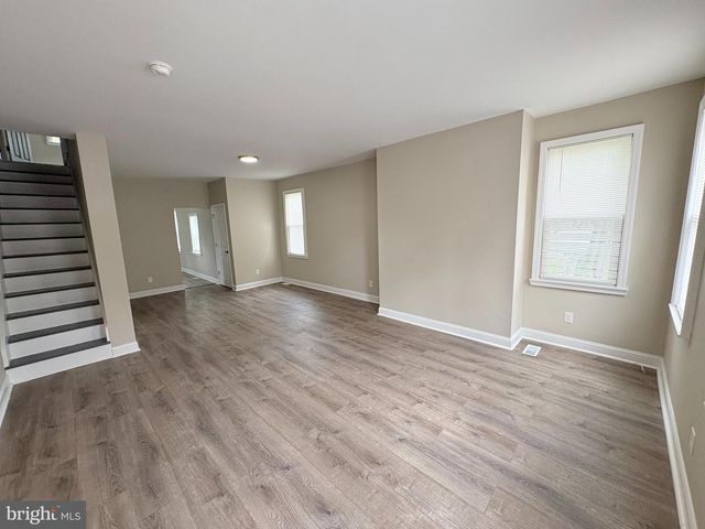 806 HIGH ST, Burlington, NJ 08016