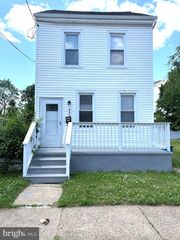 806 HIGH ST, Burlington, NJ 08016