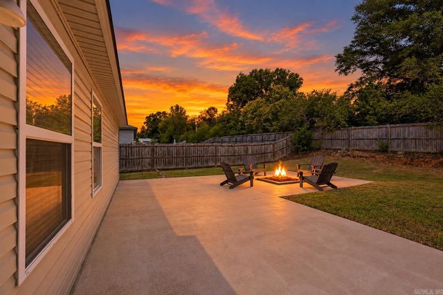 22 Oakland Circle, Austin, AR 72007