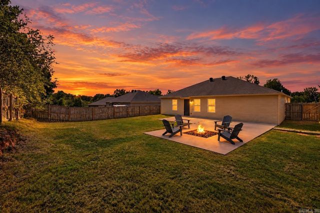 22 Oakland Circle, Austin, AR 72007