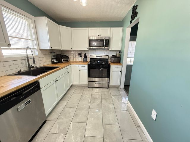 2224 Berwyn Avenue Sw, City Of Wyoming, MI 49519