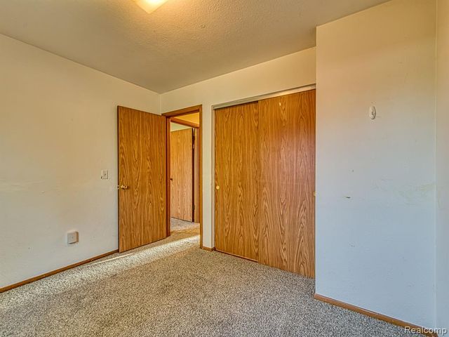 3245 Brookview Court, Adrian, MI 49221