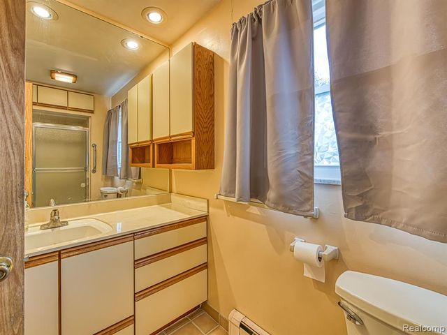 3245 Brookview Court, Adrian, MI 49221