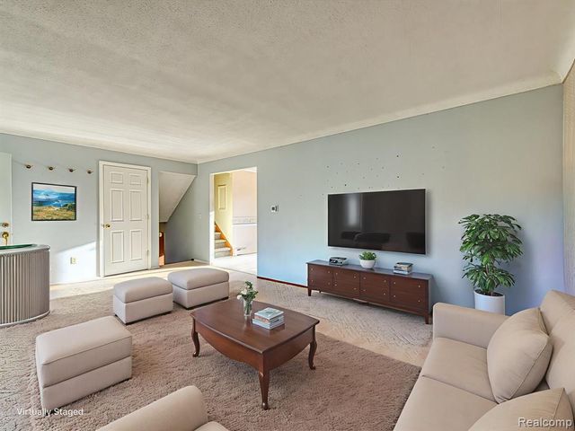 3245 Brookview Court, Adrian, MI 49221