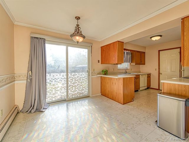 3245 Brookview Court, Adrian, MI 49221