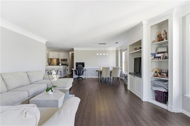 3334 Peachtree Road NE 212, Atlanta, GA 30326