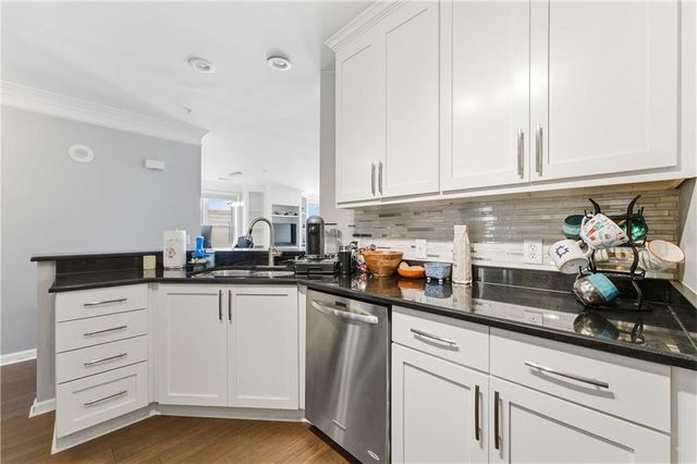 3334 Peachtree Road NE 212, Atlanta, GA 30326