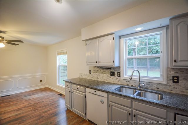 166 Coachman Way, Sanford, NC 27332