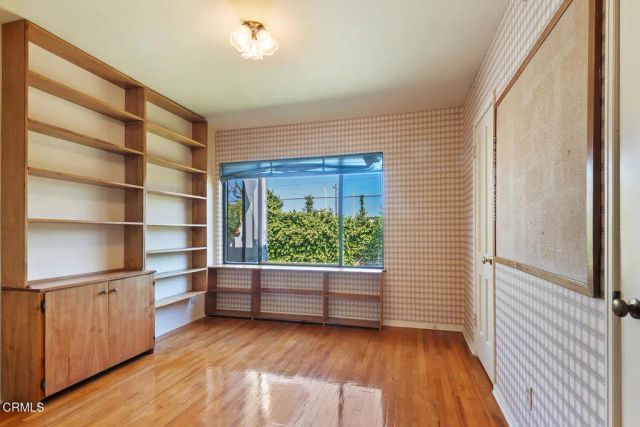 17835 Tarzana Street, Encino, CA 91316