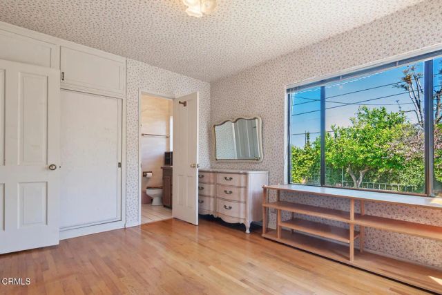 17835 Tarzana Street, Encino, CA 91316