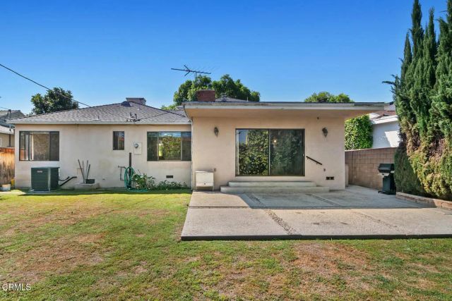 17835 Tarzana Street, Encino, CA 91316