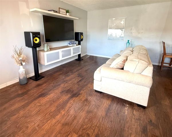 1100 MARTINIQUE DRIVE 105, Winter Haven, FL 33884