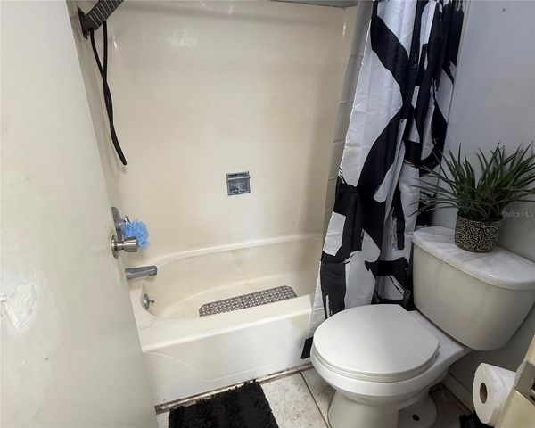 1100 MARTINIQUE DRIVE 105, Winter Haven, FL 33884